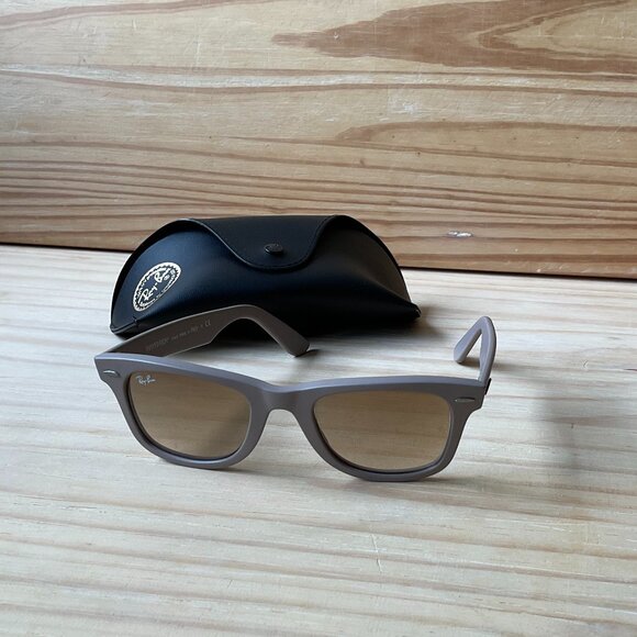 RAY-BAN Grey Sunglasses main image 4